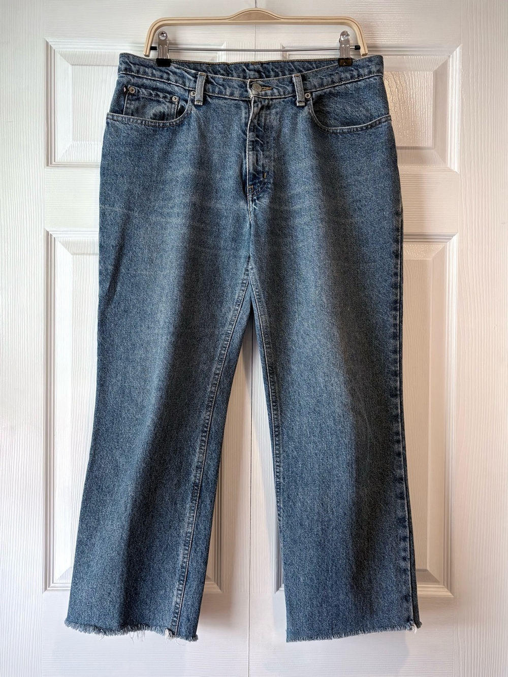 Ralph Lauren Women’s Cropped (or Short Length) Jeans with Frayed Hem, Size 10 - Picture 2 of 3